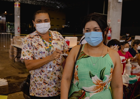 Mais de 50 mil pessoas são imunizadas em 3 dias de vacinação contra a Covid em Manaus