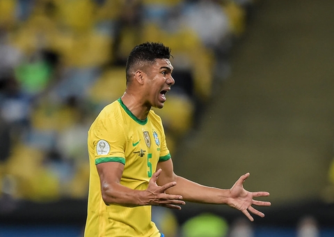 Dorival diz que conversou com Casemiro antes de tirá-lo da Copa América