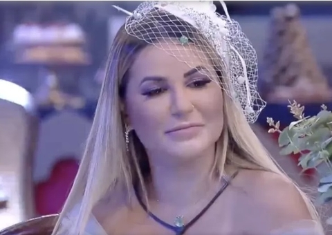 Deolane diz que pegou ranço de ex-aliado André: 'Papo de político'