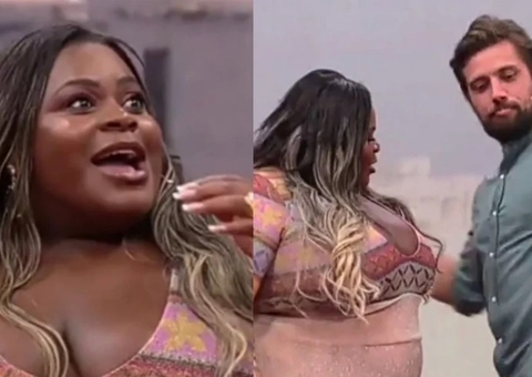 Recém-solteiro, Rafael Cardoso beija Jojo Todynho ao vivo na Globo