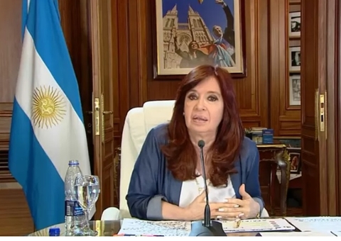 Vice-presidente da Argentina, Cristina Kirchner é condenada a 6 anos de prisão por corrupção