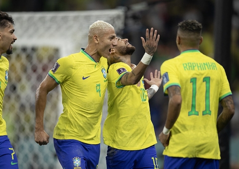 Richarlison marca o terceiro e Tite comemora com dança do pombo