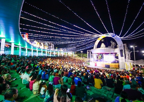 Ponta Negra recebe espetáculo 'Um Sonho de Natal' neste domingo