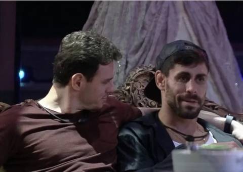 Gustavo oferece ajuda para Sapato: 'Tu sabe que é bem vindo lá no quarto'