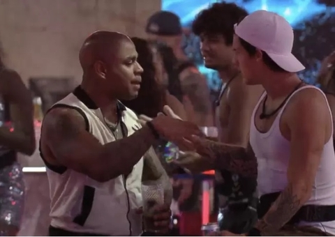 Gabriel pede para não ser indicado ao paredão após relação conturbada com Bruna Griphao