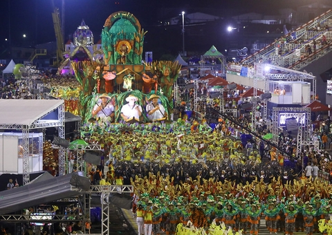 Comitê aciona MP contra homenagens a políticos no Carnaval de 2024 no Amazonas