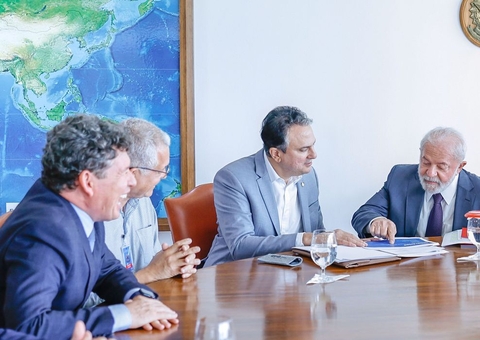 Ministério da Educação suspende implementação do Novo Ensino Médio