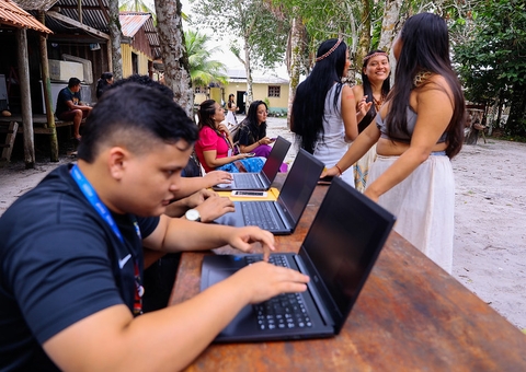 Manaus abre mil vagas para inscrições no programa ‘English Manaus’