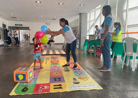 Manaus emite credenciais e realiza palestras sobre trânsito