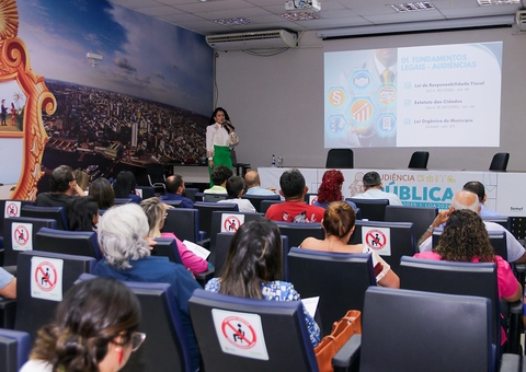 Manaus apresenta projeto da lei orçamentária para 2024 estimado em mais de R$ 9 bilhões