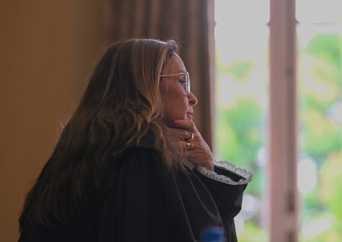 Justiça do Amazonas não acredita em desculpa de réu que recebeu celular furtado