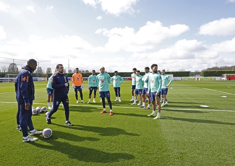 Brasil faz último treino antes de amistoso contra Espanha