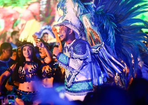 Festa da Vitória do Caprichoso leva 35 mil pessoas ao Sambódromo de Manaus