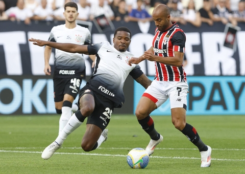 Corinthians e São Paulo empatam em clássico com quatro gols e tumulto