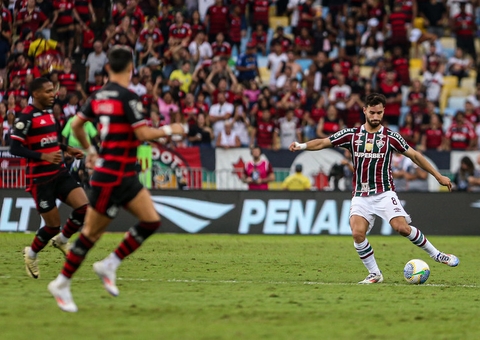 Martinelli destaca trabalho psicológico após boa atuação na vitória do Fluminense