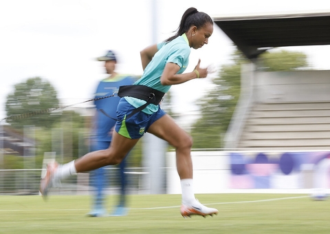 Seleção Brasileira Feminina faz seu terceiro treino em Bordeaux