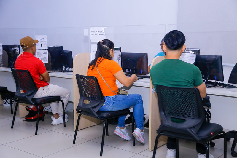 Confira 210 vagas de emprego disponíveis no Sine Manaus nesta segunda