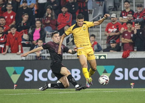 Athletico vence o Amazonas e mantém sonho de acesso na Série B