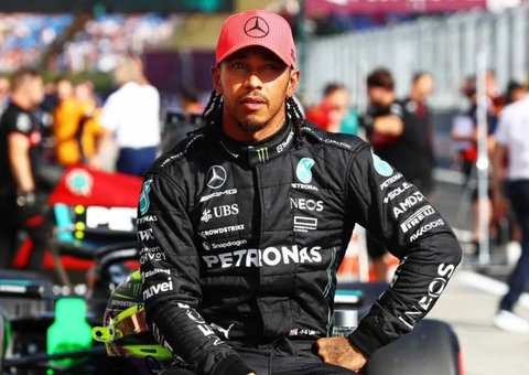 Lewis Hamilton lidera dobradinha da Mercedes no 1º dia de treinos da F1 em 2024