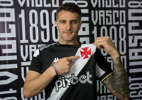 Vegetti celebra renovação de contrato com o Vasco