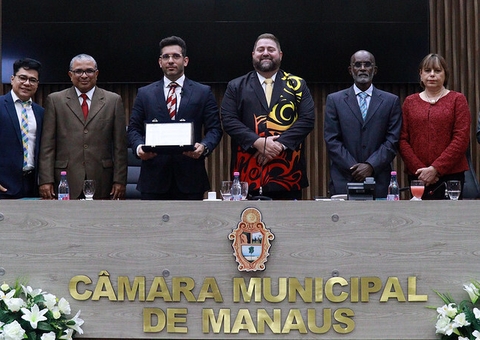 CMM concede título de cidadão manauara a magistrado do TRT-11