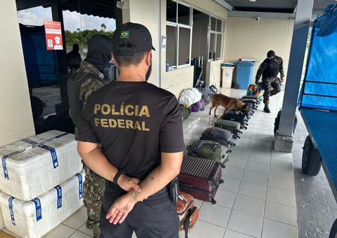 PF fiscaliza aeroporto de São Gabriel da Cachoeira para combater tráfico de drogas