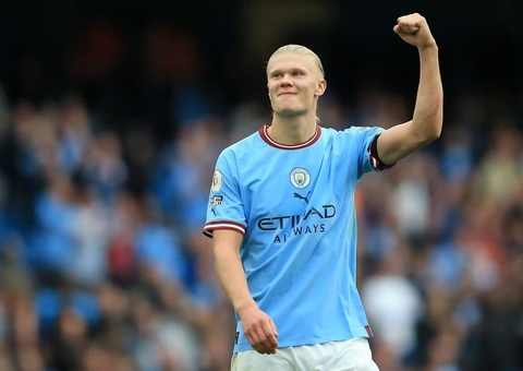 Haaland supera Mbappé e Messi e é eleito melhor jogador de 2023 pela IFFHS