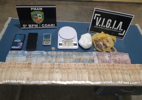 Homem é preso com mais de 200 pedras de cocaína e dinheiro no Amazonas 