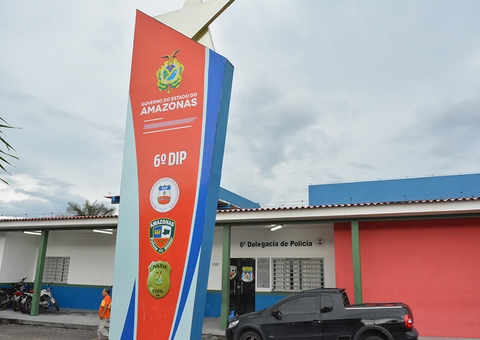 Trio é detido após fazer rancho e sair sem pagar de supermercado em Manaus