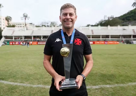 Novo técnico interino do Vasco é colecionador de títulos na base