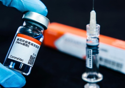 Coronavac é segura para crianças e adolescentes, diz teste preliminar