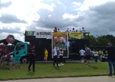 Apoiadores de Bolsonaro pedem volta de voto impresso neste domingo em Manaus