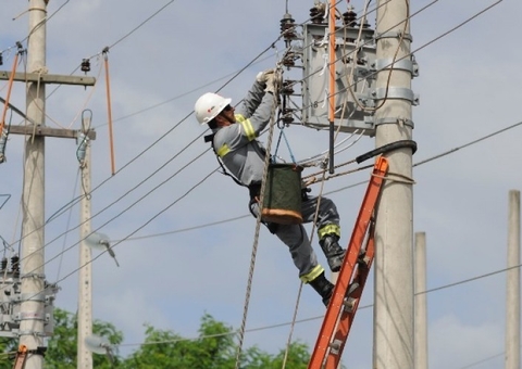 Veja onde faltará energia nesta quinta-feira em Manaus