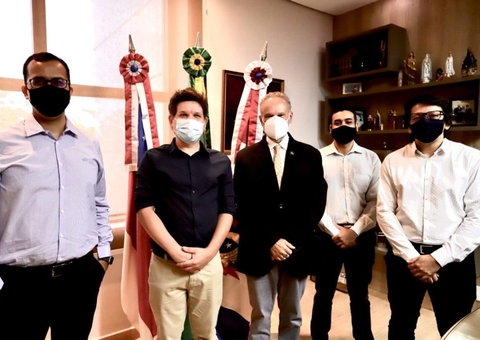 Aprovados no concurso do TCE-AM são empossados em Manaus