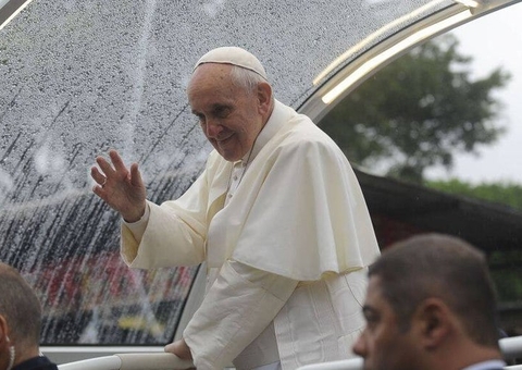 Papa Francisco diz que Lula foi condenado injustamente e que Dilma tem 'mãos limpas'