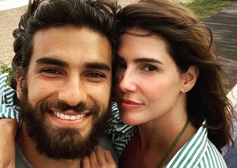 Deborah Secco fala sobre relação com Hugo Moura após separação