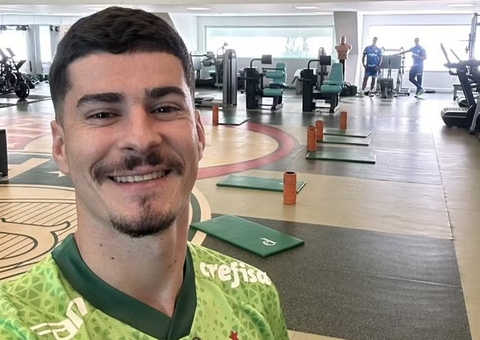 Palmeiras registra Rômulo no BID e tenta inscrição na Libertadores