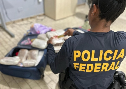 PF prende mulher com mais de 16 kg de cocaína em Tabatinga