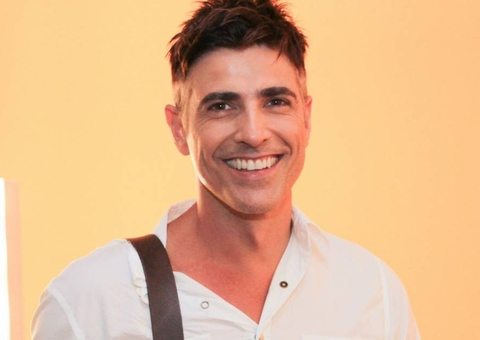 Reynaldo Gianecchini mostra cabelos e barba grisalhos: 'Clooney, é você?'