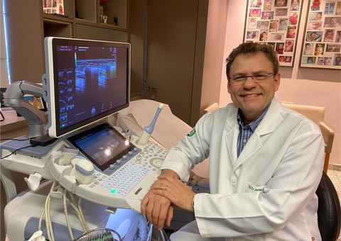 Especialista fala sobre ultrassonografia das mamas, após casos do câncer entre jovens