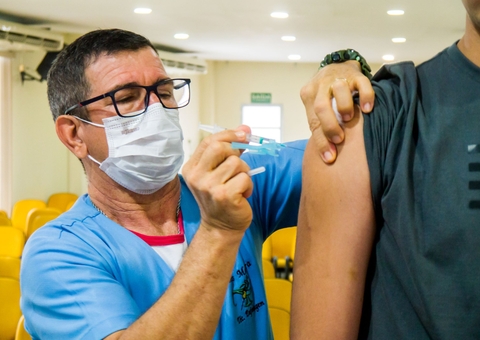 Manaus terá 74 pontos de vacinação contra Covid-19 esta semana; veja locais