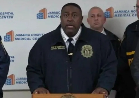 Quatro pessoas morrem em ataque com faca em Nova York