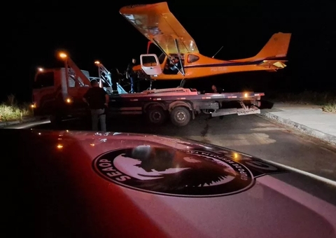 Avião é apreendido na Cidade Universitária, em Iranduba