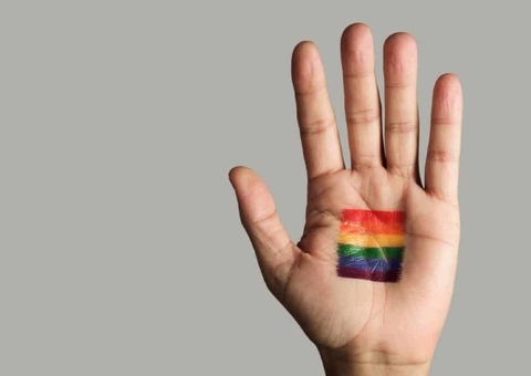 Chefes são condenados por discriminação homofóbica a trabalhador