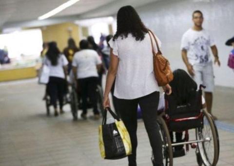 Servidor público com filho PcD tem carga horária reduzida no Amazonas