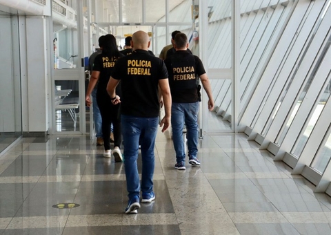 PF prende três homens que tentavam enviar explosivos em avião comercial