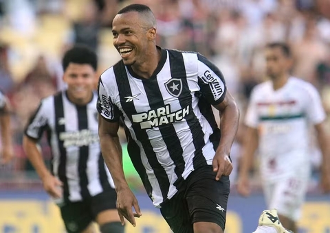Vasco retoma negociação com o Botafogo por Marlon Freitas