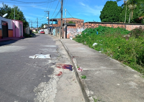 Moradores acordam ao som de tiros e encontram homem morto no Jorge Teixeira