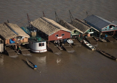 Garimpeiros ameaçam receber polícia a tiros se tentar retirá-los do Rio Madeira no Amazonas