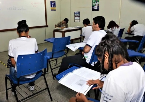 Lula sanciona lei que cria poupança para aluno concluir ensino médio